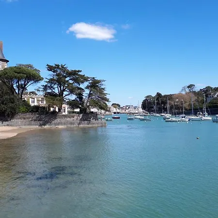 Studio * بورنيك